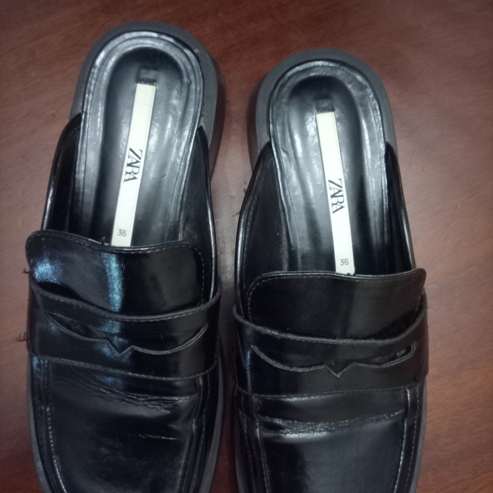 Zara Women's Elegant Black Slip-On Loafers